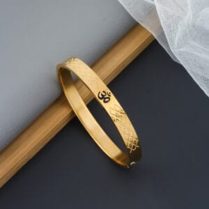 Trendy Stylist "OM" Write Golden Kada Bracelet