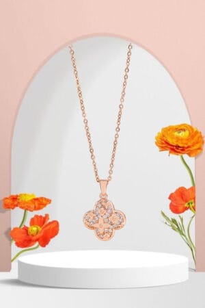 Trendy Style Squared w Designed Rose Gold Chain Pendent